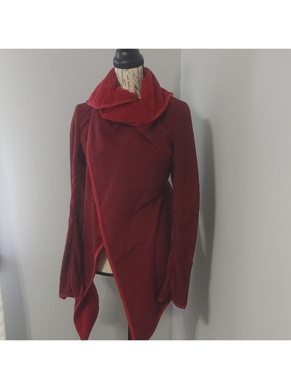 Lululemon Presence Of Mind Jacket Deepest Cranberry Size 6 Fleece Burgundy Red - Picture 6 of 13